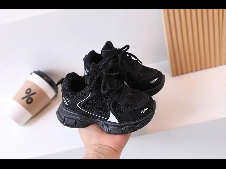 Kids Casual Running Shoes with Thick Soles Boys Girls Fashion Versatile Sports Shoes 2024 New Children Mesh Breathable Sneakers.