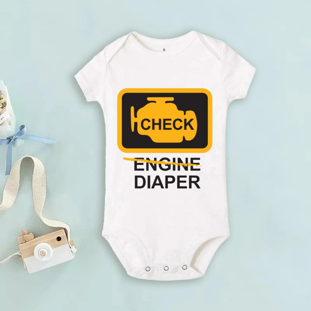 Lustige Poopy Windel Baby Strampler Check Engine Baby Body Niedliche Mechaniker Säuglingsbodys Jungen Mädchen Kleidung Neugeborenes Geschenk.