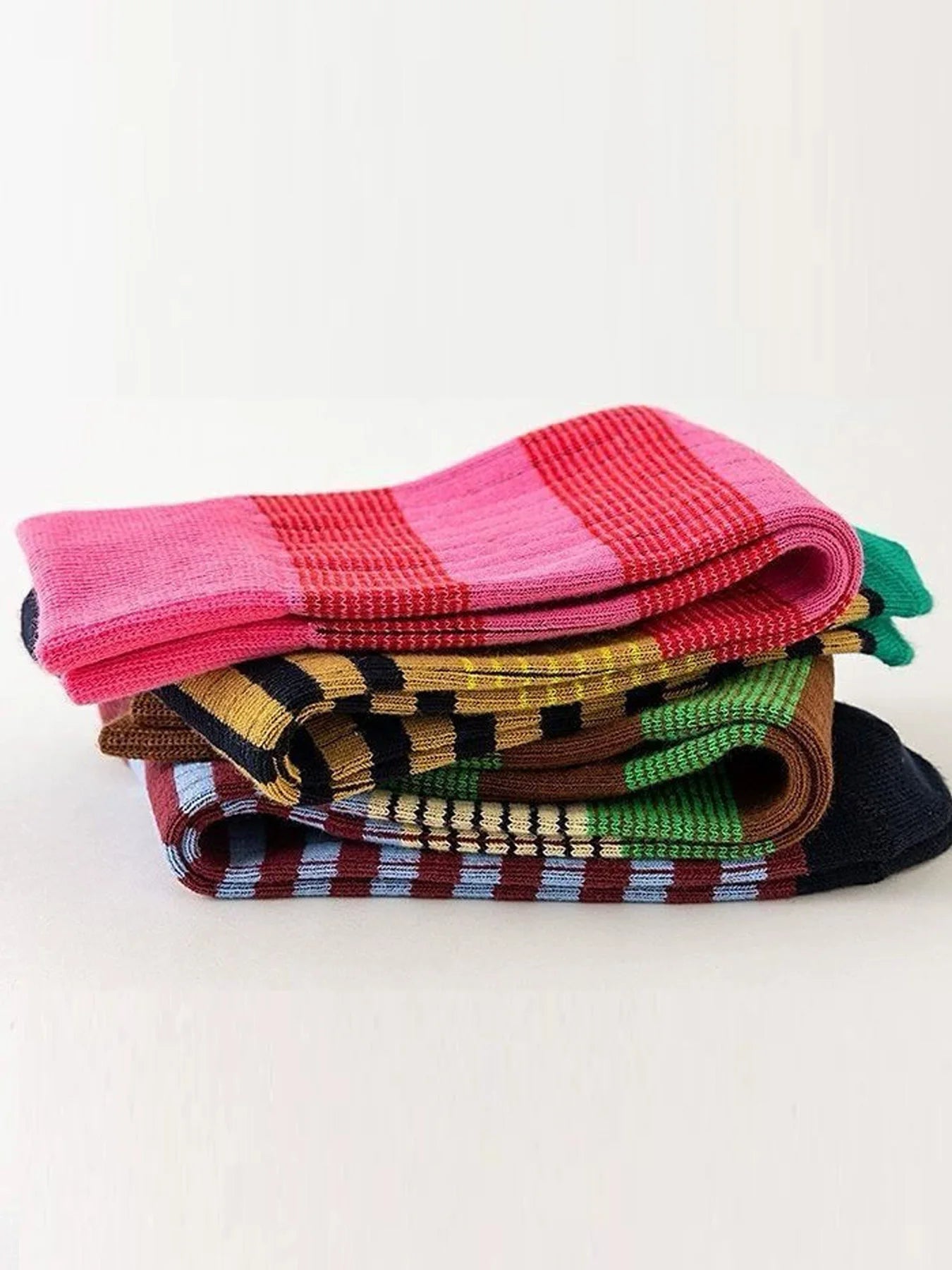 1 Pair Korean Style Women's Calf Socks Fashion Rainbow Stripes Socks Outdoor Sport Cycling Vintage Harajuku Middle Tube Long.