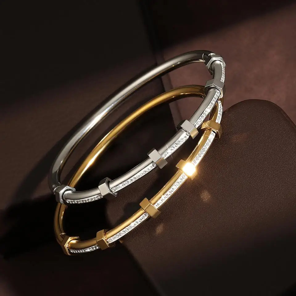 UILZ 316L Stainless Steel Exquisite Nail Brand Bracelets For Women American Trendy Shining Zircon Screw Not fading Bangle Gift.