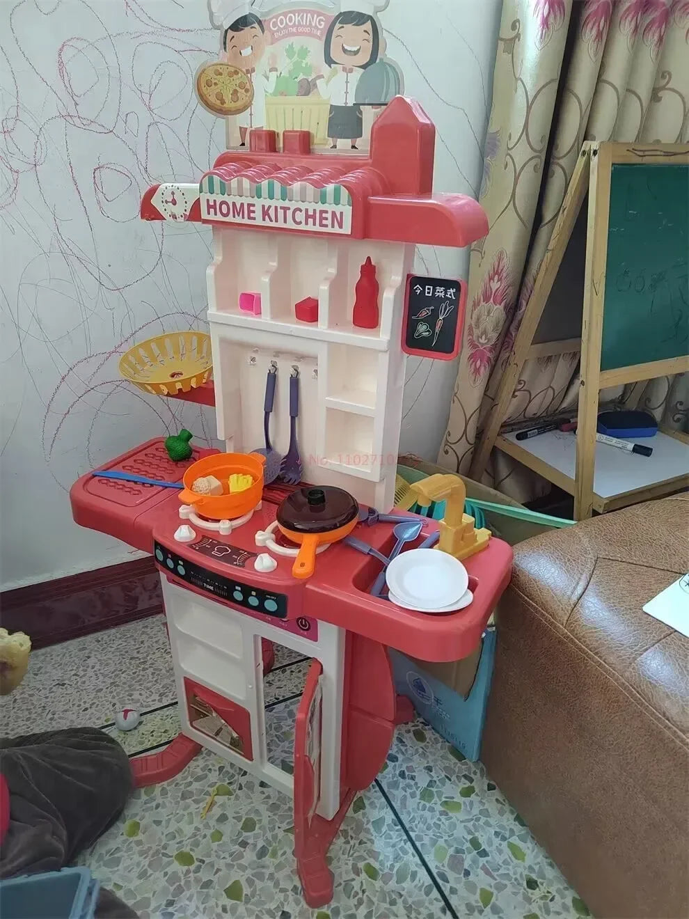 Children's Home Cooking Simulator Kitchen Set Kitchen Girls Cooking Spray Dining Table Toys Christmas Gifts.