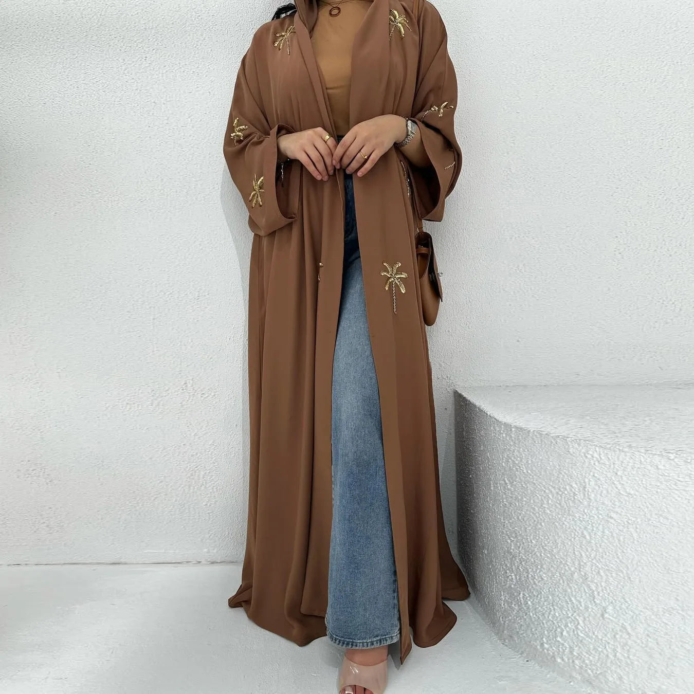 Mode Dubai Abayas für Frauen Stickerei Muslimischen Kleid Türkei Kaftan Islam Kleidung Kebaya Kaftan Marocain Femme Robe Jalabiya.