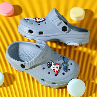 3-12y Kids Mules & Clogs Summer Boys Girls Sandals Cartoon 6 Colors Non-slip Comfortable Beach Slippers Children Garden Shoes 24.