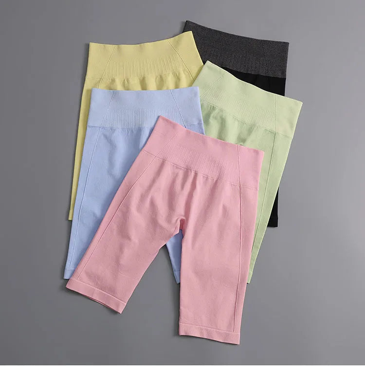 Women's High-Waisted Yoga Shorts Butt-Lifting Gym Running Shorts with Naked Sensation Workout Seamless Activewear for Training.