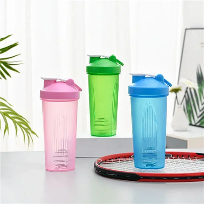 600ml Portable Protein Powder Shaker Bottle Leak Proof Water Bottle for Gym Fitness Training Sport Shaker Mixing Cup with Scale.