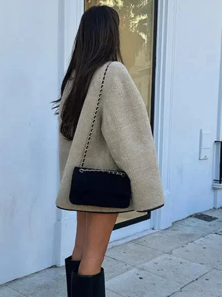 ZBZA Women's Faux Wool Jacket Loose Retro O-neck Single Breasted Long Sleeve Double Pocket Casual Overcoat Fall Winter Chic Coat.