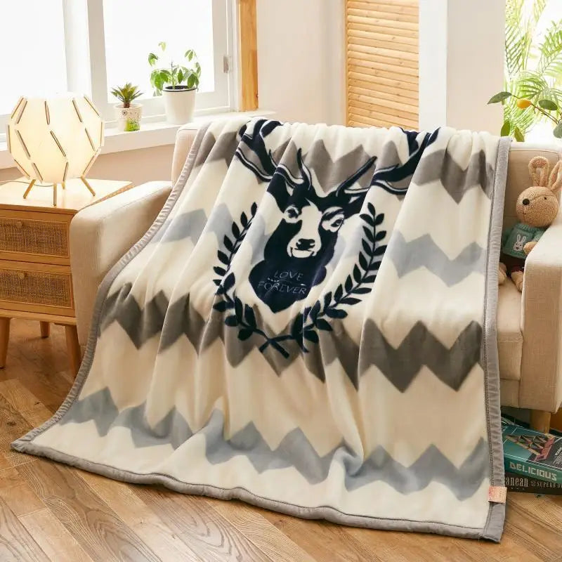 Winter Raschel Blankets Thickened Soft Comfortable and Fluffy Plush Quilt Home Multifunctional Single Person Double Warm Blanket