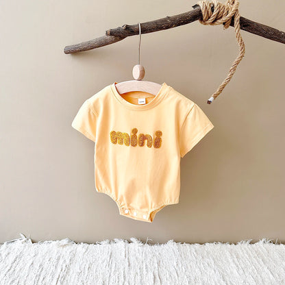 INS Sommer Neue Baby Body Neugeborenen Kleidung Jungen Mädchen Baumwolle Dreieck Strampler Plüsch brief Kurzarm Infant 0-18M.