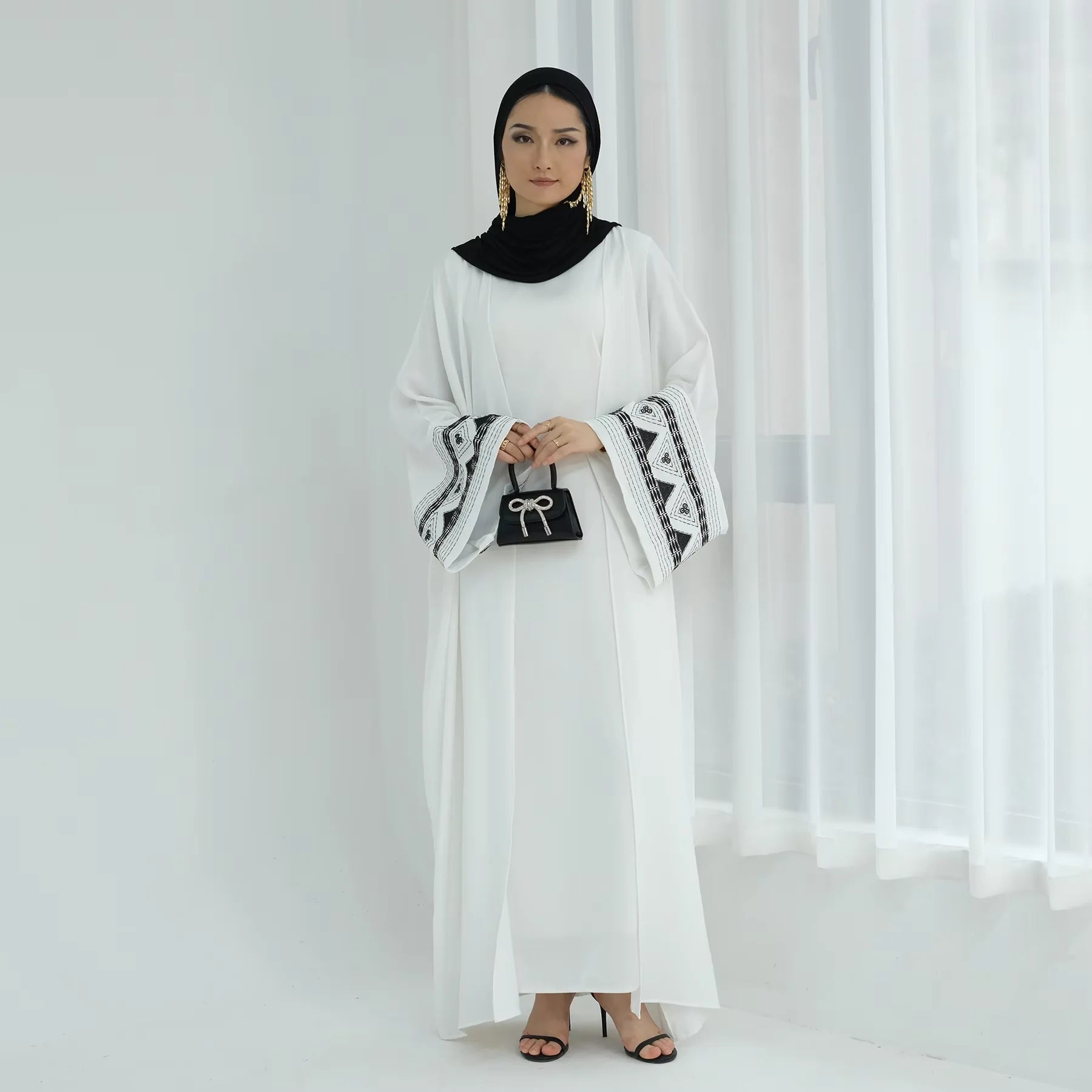 Dubai Open Abaya Embroidery Long Cardigan Women Muslim Dress Kimono Jalabiya Ramadan Kebaya Caftan Marocain Femme Robe Abayas.