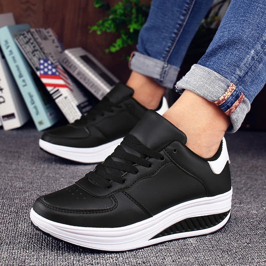 Women Sneakers 2022 New Breathable Vulcanize Shoes Waterproof Wedges Platform Woman Sneaker Leather Casual Shoes Zapatos Mujer.