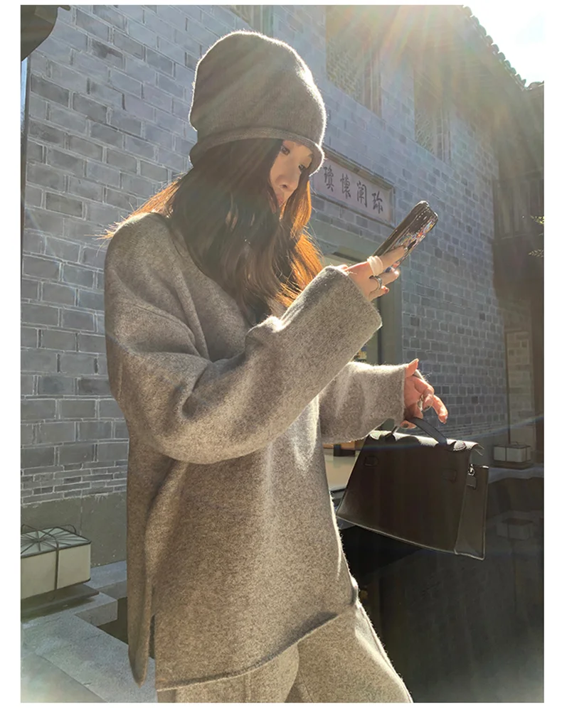 Koreanische Version des weichen, wachsartigen, faulen Wind-Stricksets 2024, sanfter Rundhalspullover, Pullover, weites Bein, Hose, zweiteiliges Set für Damen