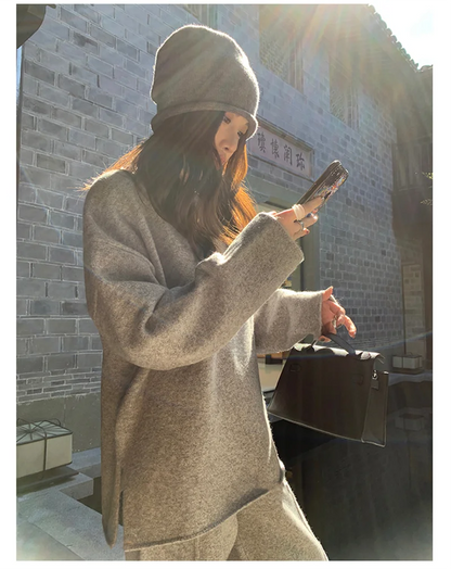 Koreanische Version des weichen, wachsartigen, faulen Wind-Stricksets 2024, sanfter Rundhalspullover, Pullover, weites Bein, Hose, zweiteiliges Set für Damen