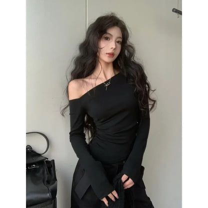 SexySpicy Girl Style Blackoff-the-Shoulder Long Sleeve T-shirt Slimming Smooths Your Silhouette Nefarious Crossbody Top For Wome.