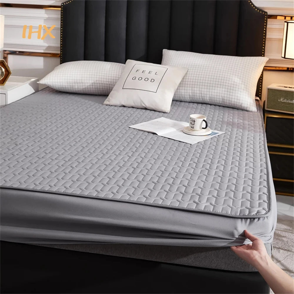 Waterproof Thicken Mattress Cover Quilted Latex Mat Bed Covers Pad Skin-Friendly Fitted Sheet Protector Bedspread150/160/180x200.