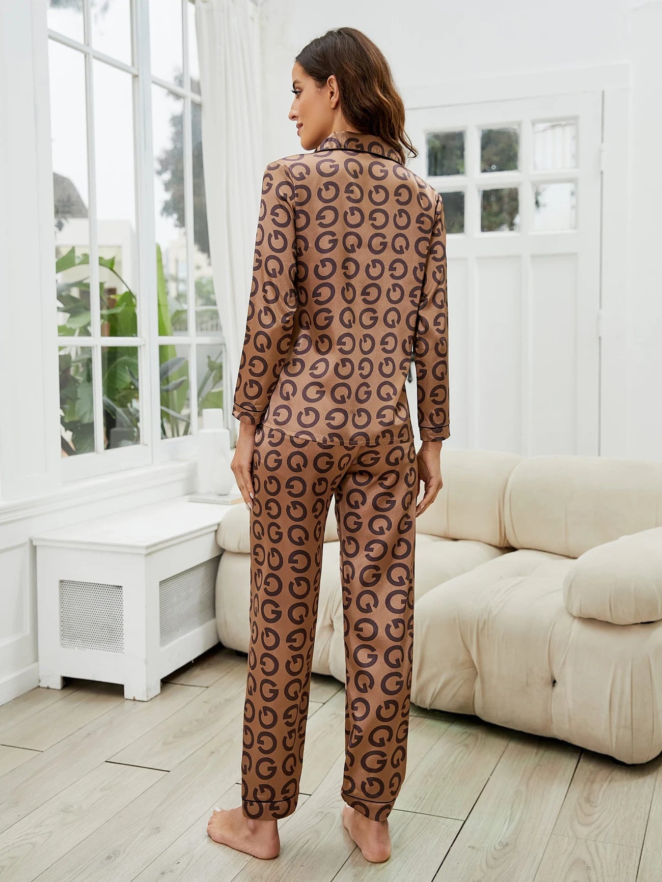 Letter Print Satin Sleep Set Long Sleeve Tops + Trousers Casual & Cute Pajamas Women's Loungewear & Sleepwear.