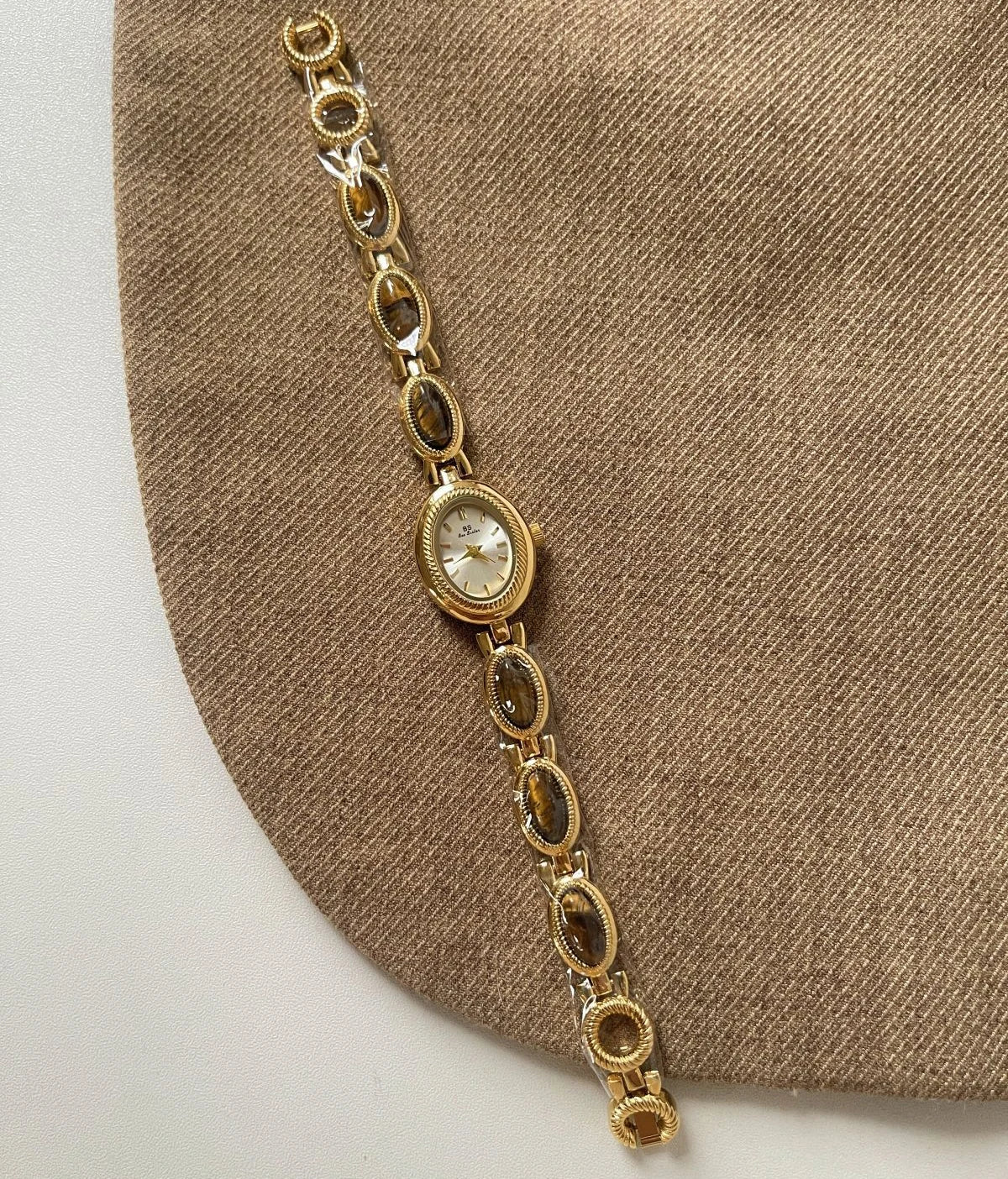 High-end Luxury Watches for Woman Elegant Green Jewelry Jade Quartz Bracelet Wristwatch Gift for Women Lady Fashion Dress Watch.