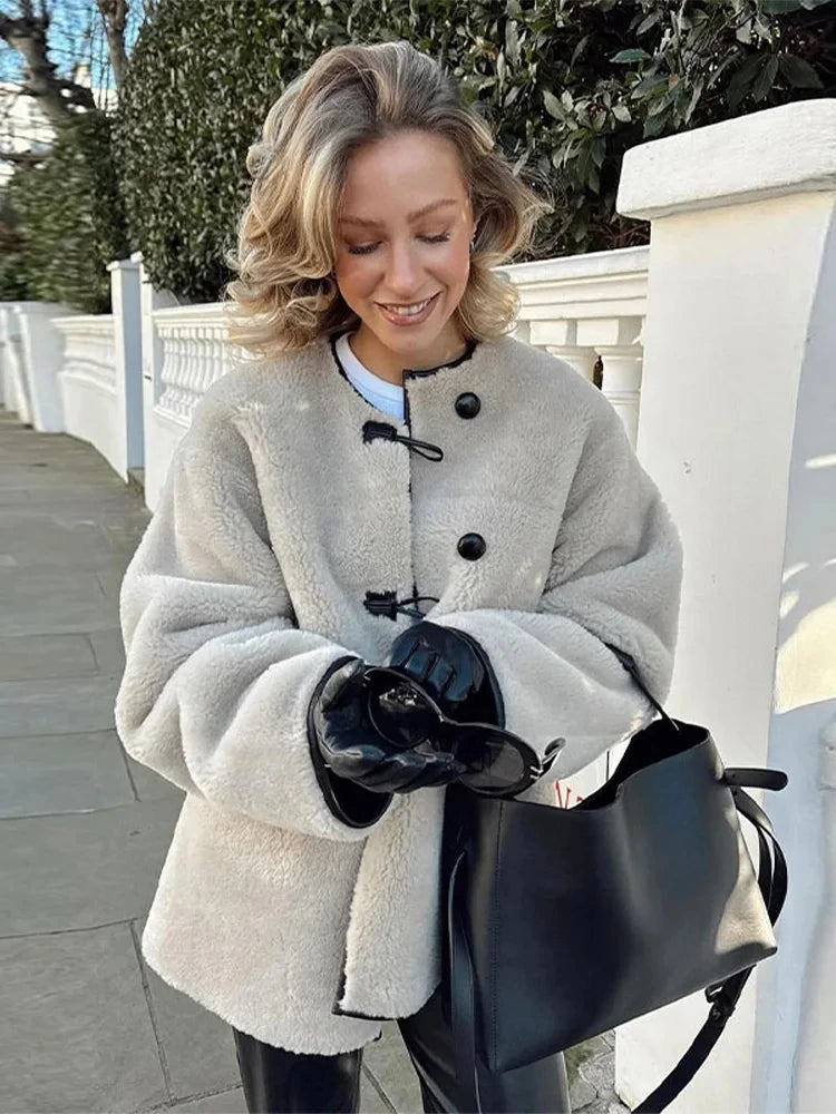 ZBZA Women's Faux Wool Jacket Loose Retro O-neck Single Breasted Long Sleeve Double Pocket Casual Overcoat Fall Winter Chic Coat.