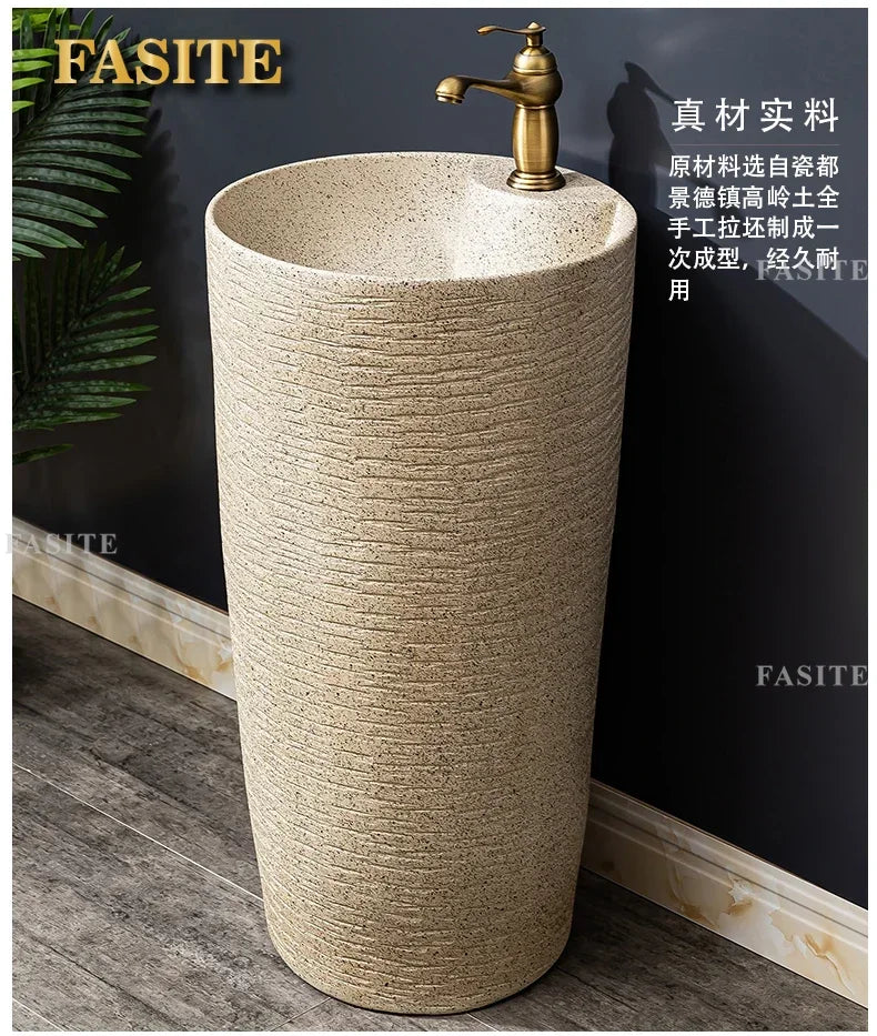 Säulenwaschbecken, Innenhof, integrierter Pool, bodenstehendes Inter-Plattform-Waschbecken, Balkon, Badezimmer, Sockelwaschbecken aus Keramik