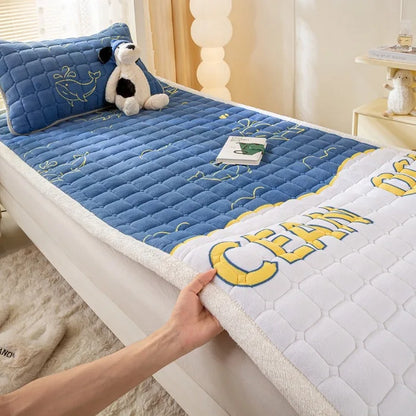 Cartoon Printed Warm Bed Mattress Super Soft Cozy Milk Velvet Single Bedding Protector Thick Tatami Mats for Autumn and Winter