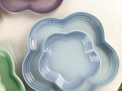 Plum Blossom Plate Flower Shaped Flower Plate Fruit Plate Solid Color Fashion Home Plum Blossom Plate.