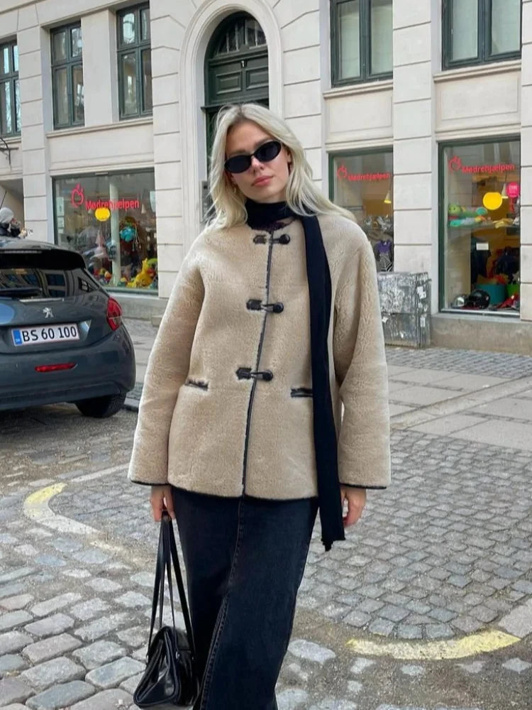 ZBZA Women's Faux Wool Jacket Loose Retro O-neck Single Breasted Long Sleeve Double Pocket Casual Overcoat Fall Winter Chic Coat.