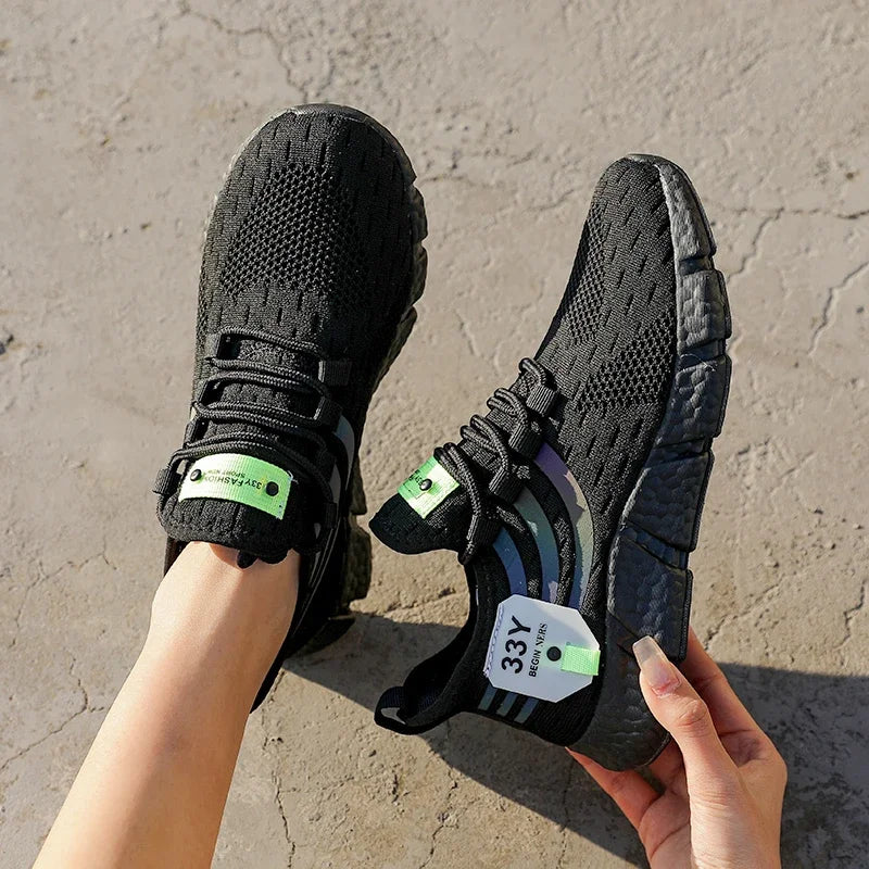 Men Casual Sports Shoes Breathable Lightweight Sneakers Summer Outdoor Tennis Running Walking Shoes Male Vulcanized Shoes Man.