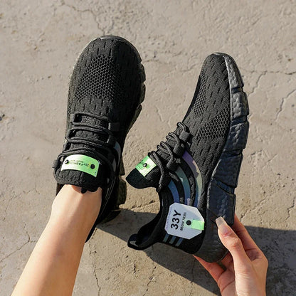 Men Casual Sports Shoes Breathable Lightweight Sneakers Summer Outdoor Tennis Running Walking Shoes Male Vulcanized Shoes Man.