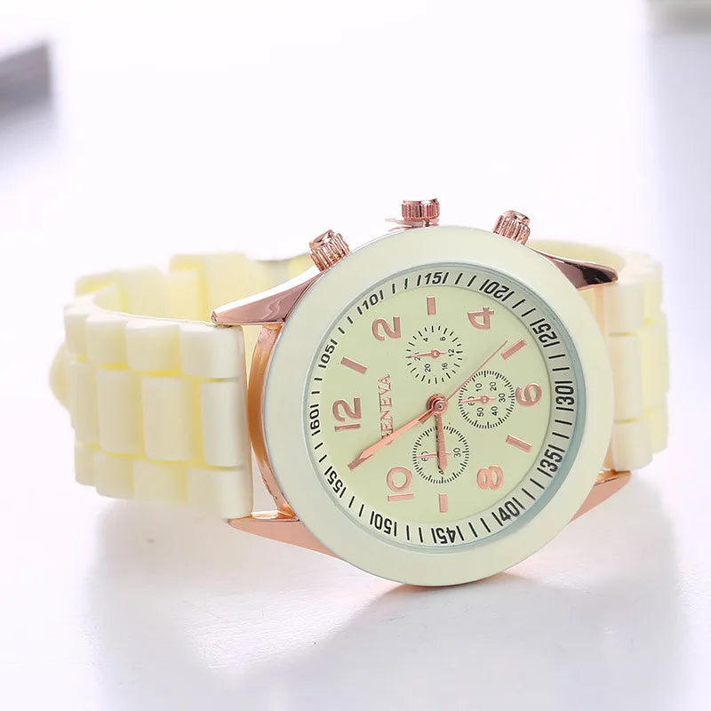 2025 New Fashion Luxury Brand Women's Watch Silicone Strap Quartz Wrist Watch for Female Relogio Feminino Zegarki.
