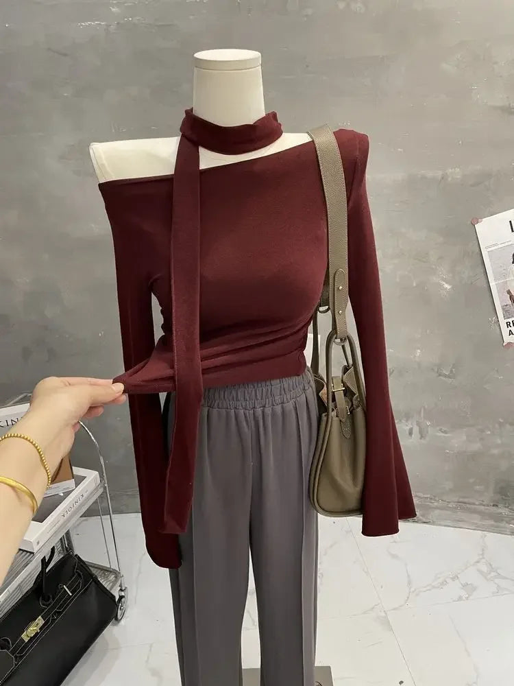 Sexy One-Shoulder Long Sleeve T-Shirt with Scarf Short Flared Sleeve Blindfolded Entry Base Shirt Tight Short Crop Top.
