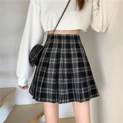 2024 Women Fashion Korean Style JK Mini Skirts Girls Red Grey Plaid Pattern Dress Female Versatile A Line Zipper Pleated Skirts.