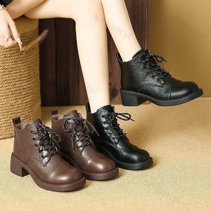Women Short Boots 2025 Autumn Winter New Fashion Lace Up Vintage Middle Heel Shoes Outdoor Non Slip Height Increase Ankle Boots.