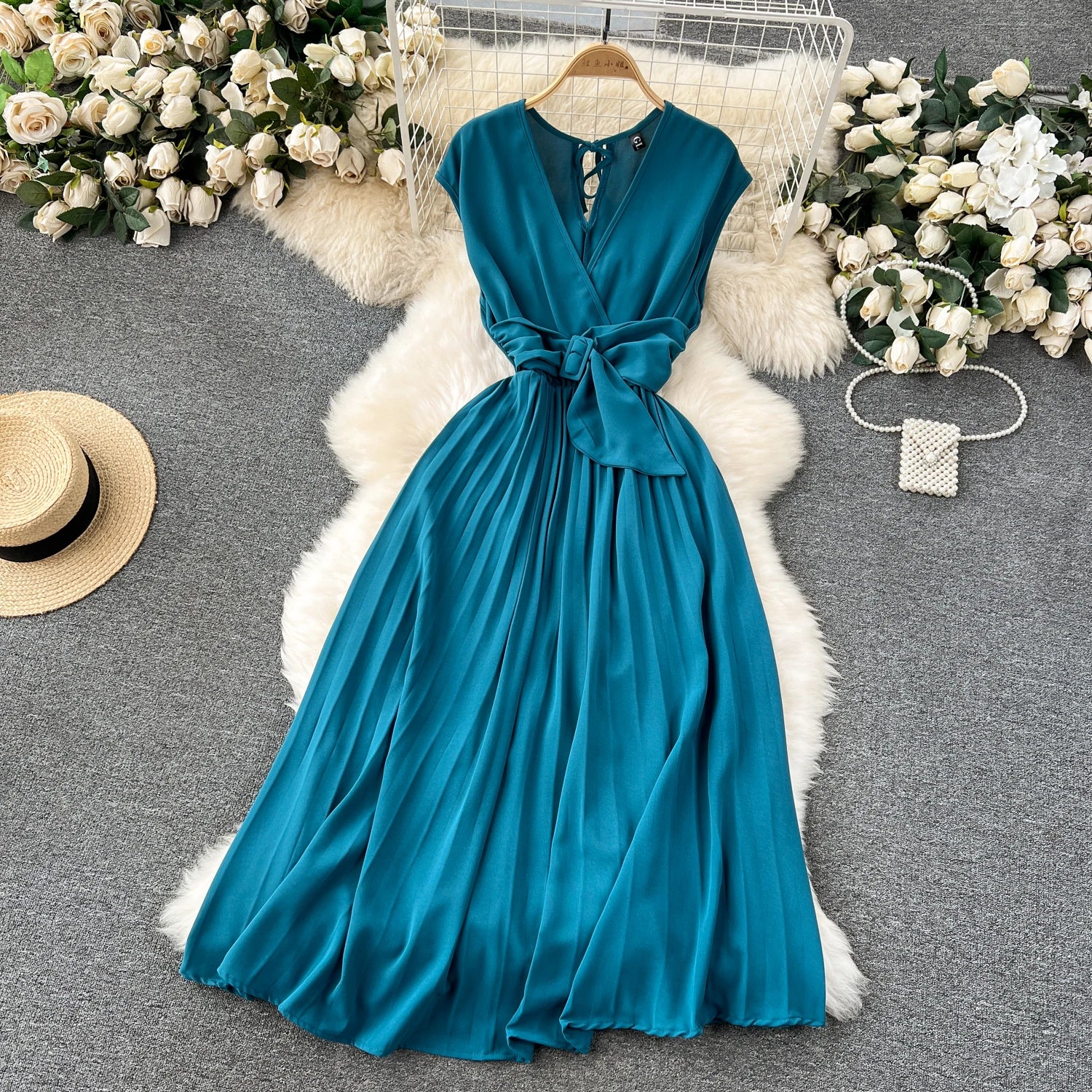 Französisch Vintage elegante Plissee Vneck Kleid A-Linie Mode Chiffon Frühling Herbst ärmellose Vestidos Frauen kleider.
