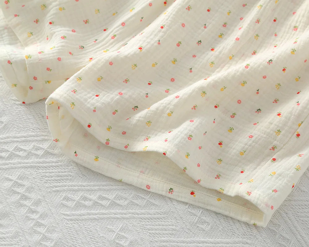 Pajamas pure cotton three-piece set spring and summer thin crepe autumn gauze lapel short-sleeved trousers shorts loungewear set.