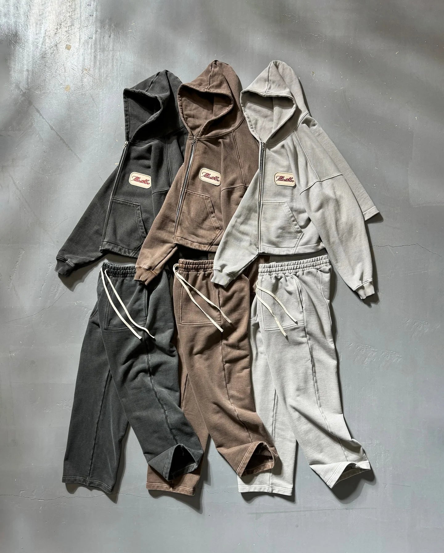 Casual Fashion American Solid Color Cotton Oversized Sweatshirt Men Two Piece Harajuku Joker Slacks Jogging Pants Tracksuits.