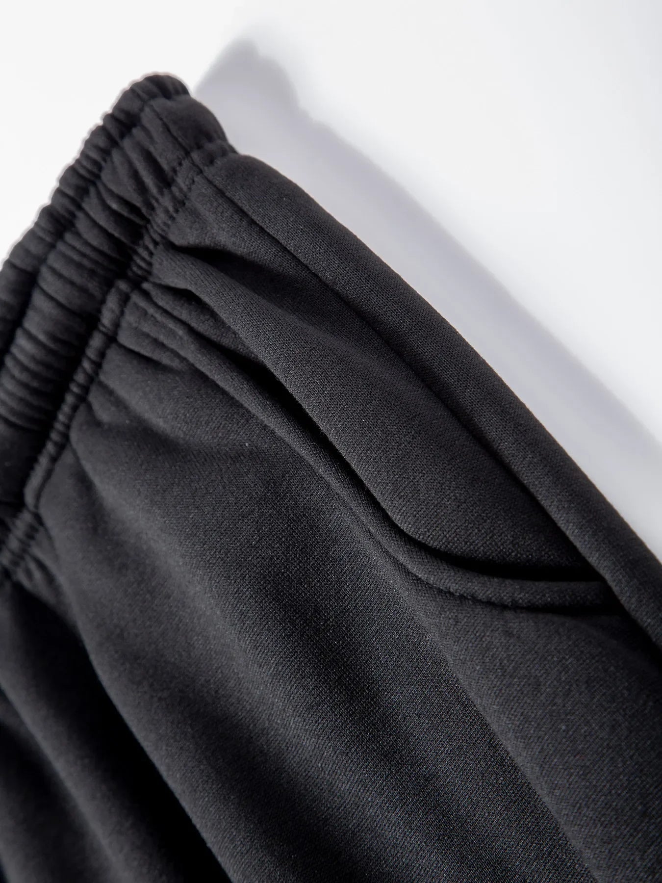 For Men Autumn and Winter Casual Jogging Pants Fleece Sweatpants for Soft and Comfortable Workout.