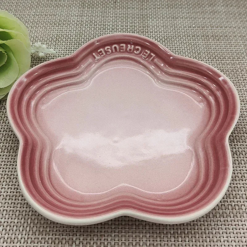 Plum French Home Ceramic Underglaze Colored Small Plum Blossom Plate Handmade Flower Shaped Side Dish Decorative Dessert Tray