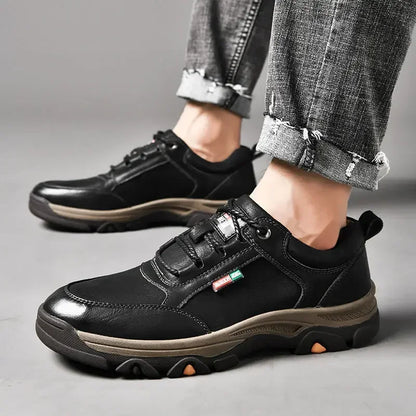 Non-slip Leather Men Hiking Shoes High Quality Man Casual Sneakers Comfortable Sport Shoes Breathable Retro Men Walking Sneakers.