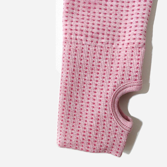 Women Seamless Long Sleeve Crop Top Yoga Shirts with Thumb Hole Running Fitness Workout Gym Sports Top Shirts Sportswear.