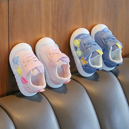 2023 New Spring Autumn Girl's Sneakers Children's Baby Mesh Breathable Casual Flats Shoes Outdoor Running Shoes.