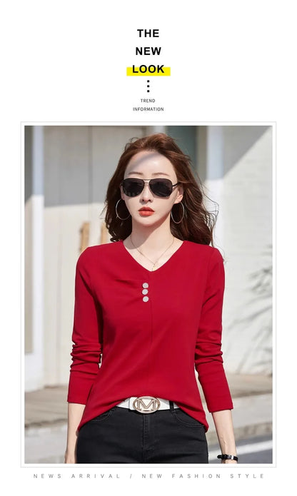 Wine red pure cotton long sleeved t-shirt for women's spring and autumn new style V-neck fashionable casual plus size loose top.