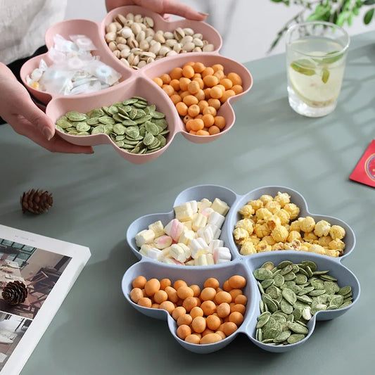 4-grid Fruit Plate Tray Heart Shaped Creative Plates Storage Box Dried Fruit Snack Plates Divided Candy Dessert Plate Container.
