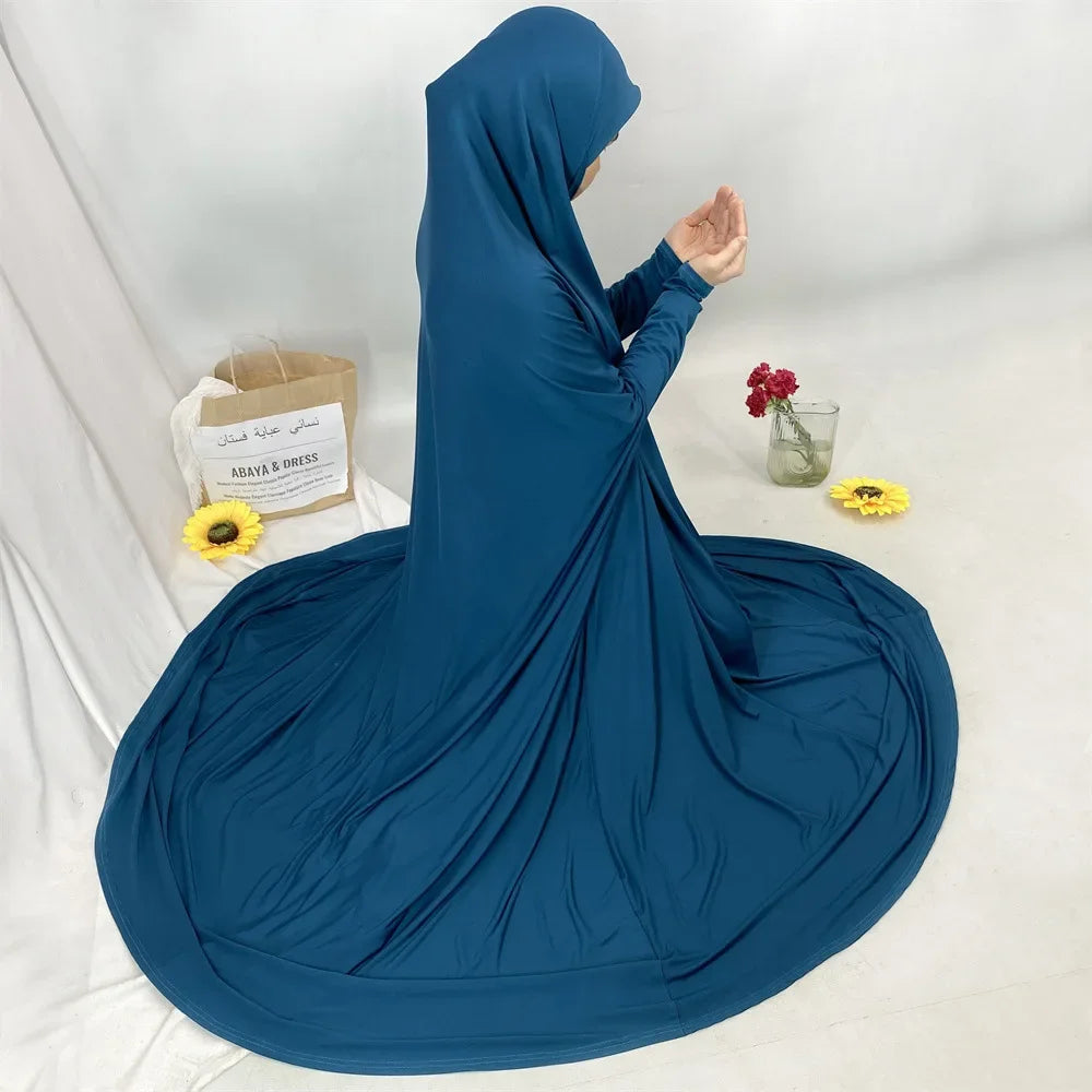 Middle East Muslim Fashionable Hooded Dress Dubai Arab Elegant Robe Elegant Long Shirt for Women with Hood from Mainland China.