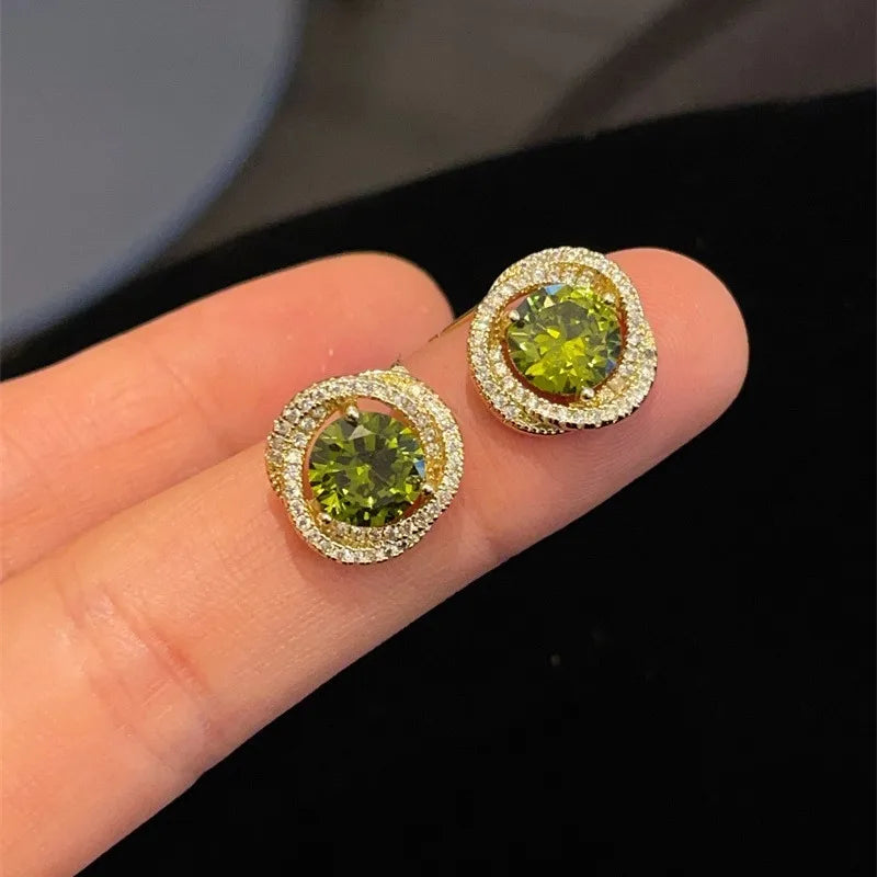 Uorich Light Luxury French Retro Inlay Burgundy Zircon Studs Earring for Women Design Not Easy To Fade Ear Studs Jewelry Gifts.