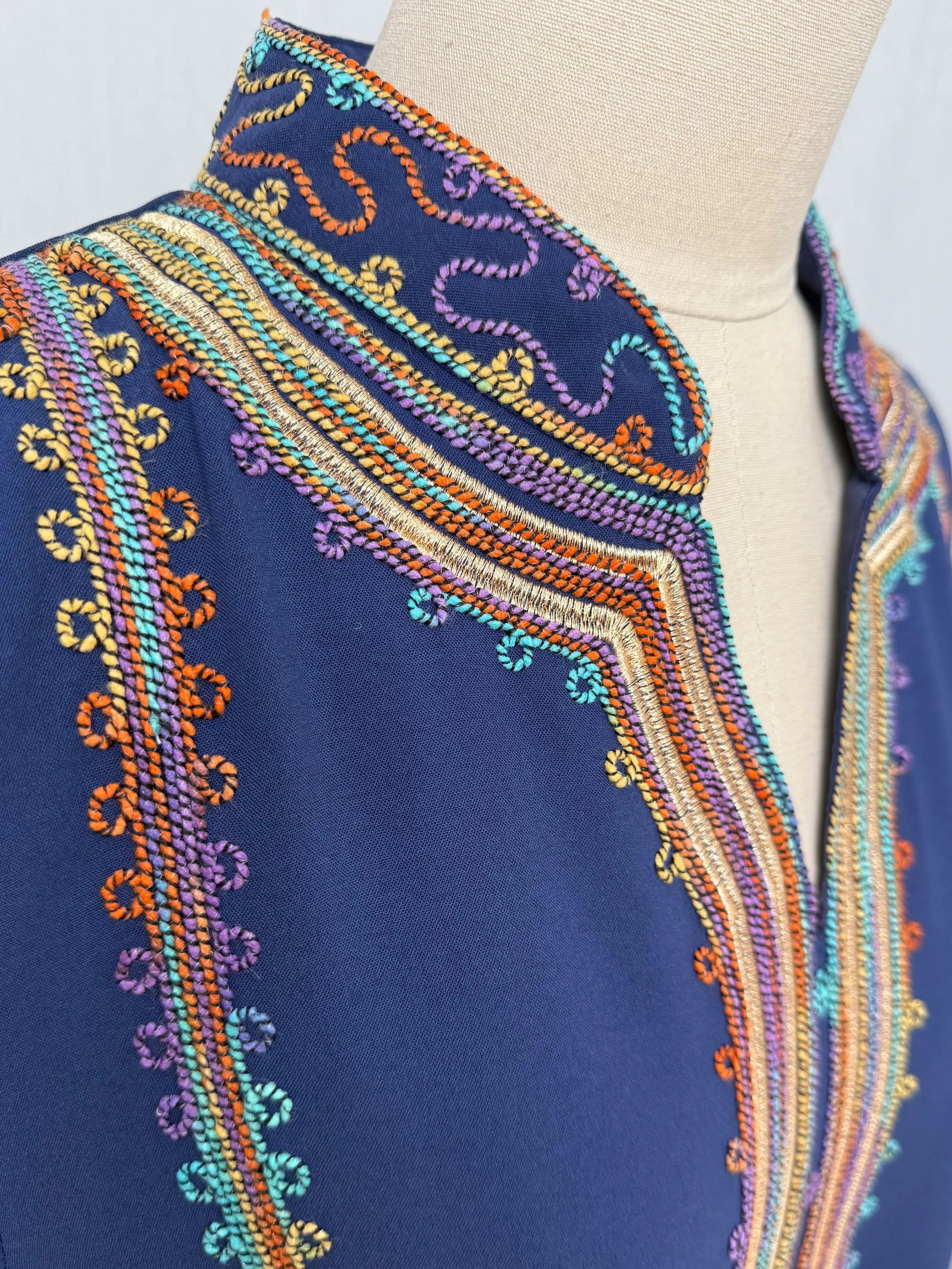 New Dubai Luxury Navy Blue Muslim Abaya Colorful Intricate Embroidery on Neckline Sleeves for Middle Eastern Weddings End Iftar.