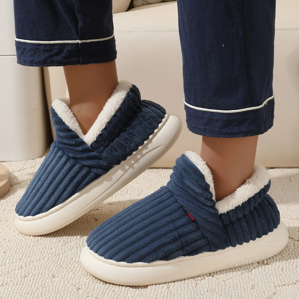 Bebealy New Winter Men Slippers Warm Cotton Shoes Men Indoor Fluffy Fuzzy Men Boots Outdoor Nonslip House Ankle Boots Shoes Men.