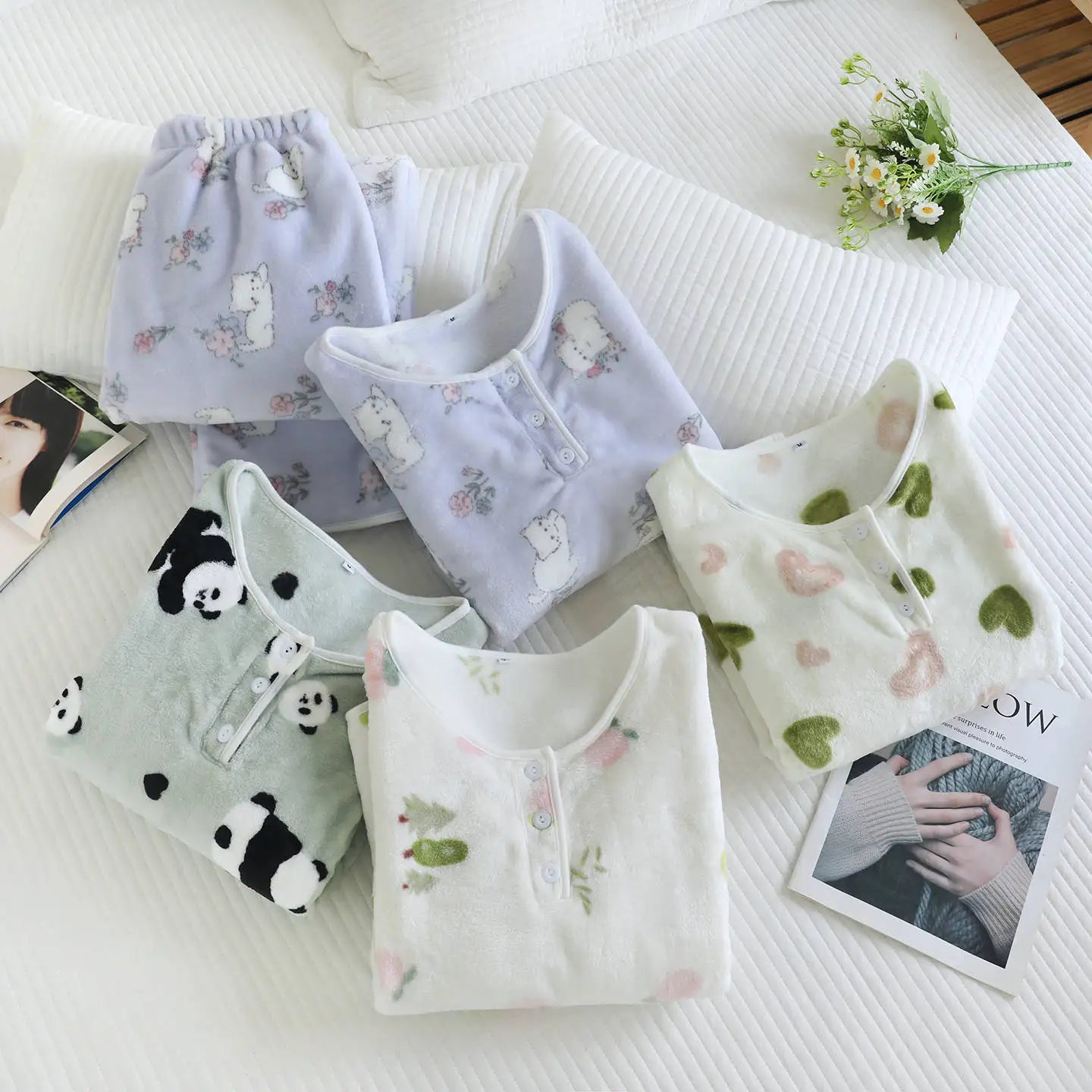 2025 New Winter Women's Pajama Set with Thickened Fleece and Flannel Warm Head Cartoon Comfortable Home Clothing Set Pijama