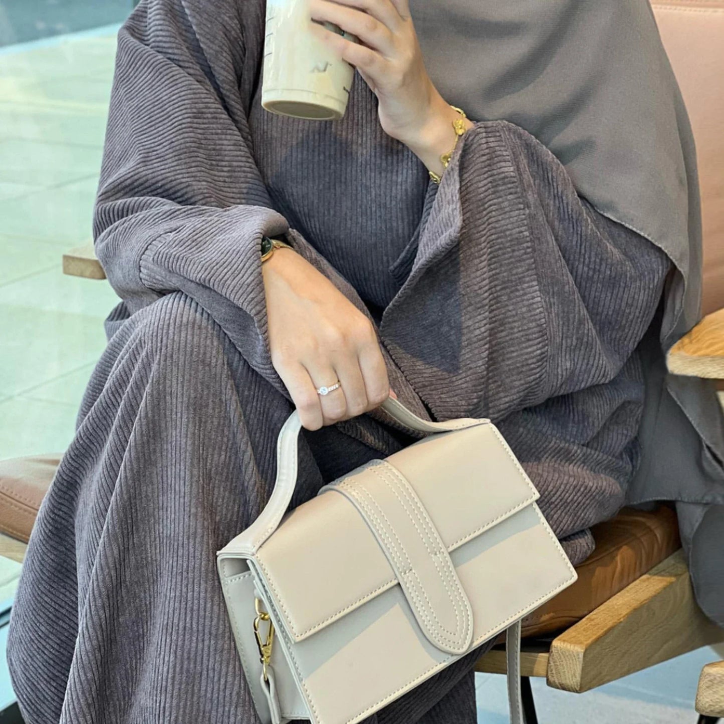 Warm Winter Abayas Muslim Women Corduroy Abaya 2023 New Modest Dress Thicked Solid Color Long Robe Female Islam Clothing.