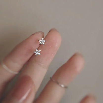 925 Silver Needle Mini Snowflake Flower Cubic Zirconia Earrings Ear Bone Nail Piercing Ear Jewelry Children's Earrings.