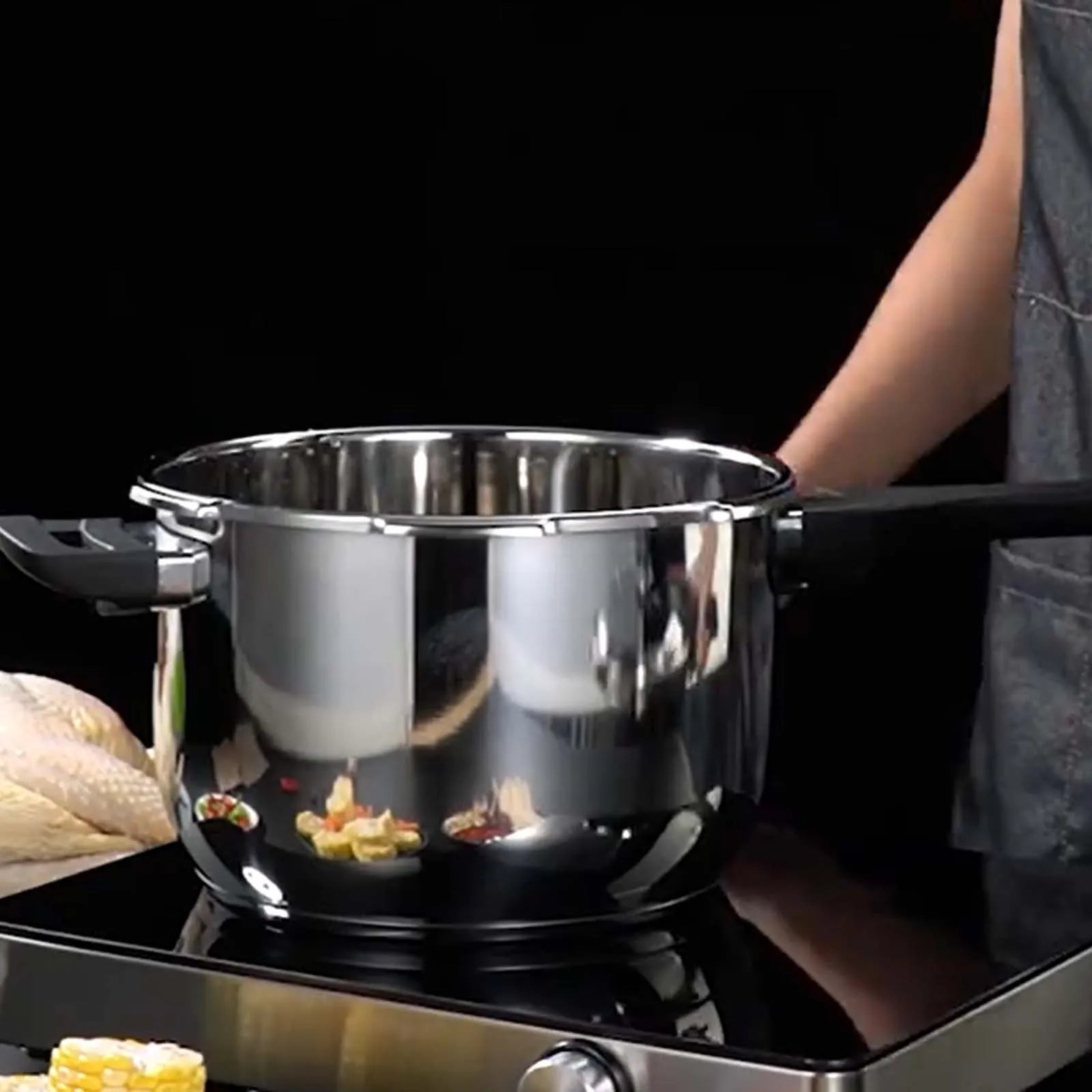 4L/5L/6L 304 Stainless Steel Pressure Cooker Thickened Household Gas Induction Cooking Universal Explosion-proof Pressure Cooker.