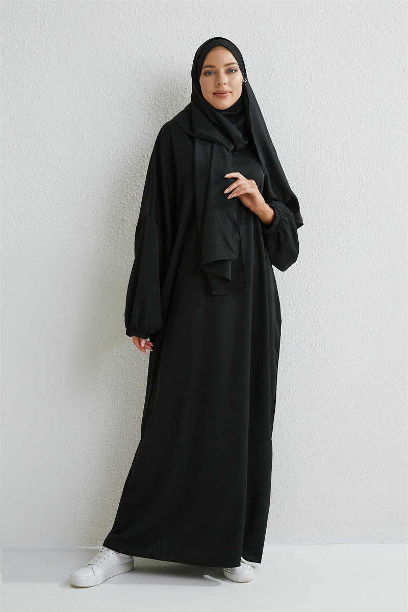 Muslim abaya